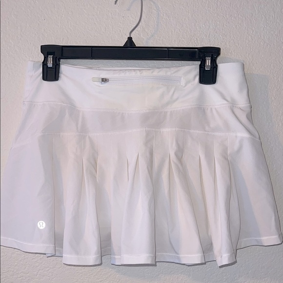 Lululemon White Pleated Skirt - Picture 1 of 3